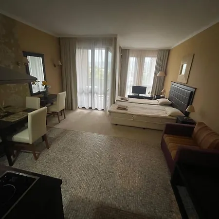 Апартамент Barcelo Royal Beach Privat Apartman *